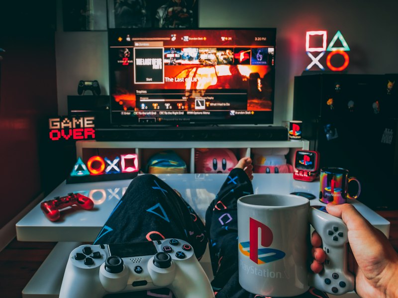 A tidy home battlestation with warm lighting